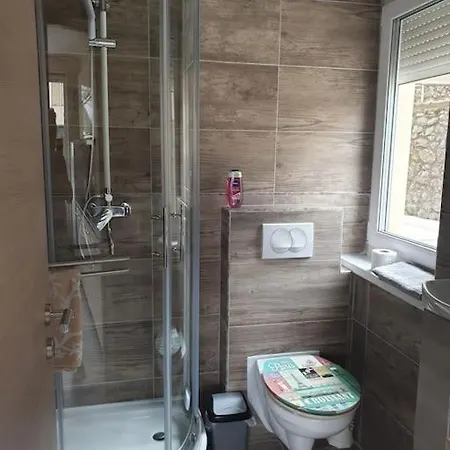 Apartment Bela *